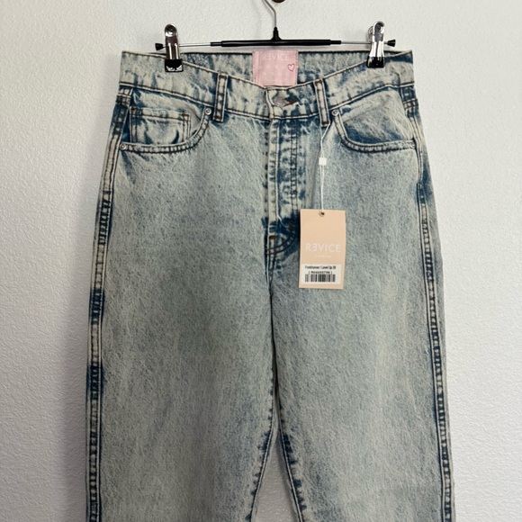 NWT Revice Frontrunner / Level Up Wedgie Fit Straight Leg Jeans 28 - Picture 3 of 7